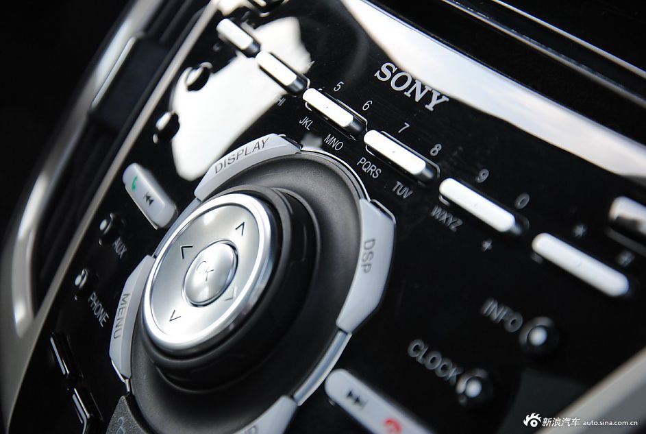 2012款福克斯三厢内饰功能