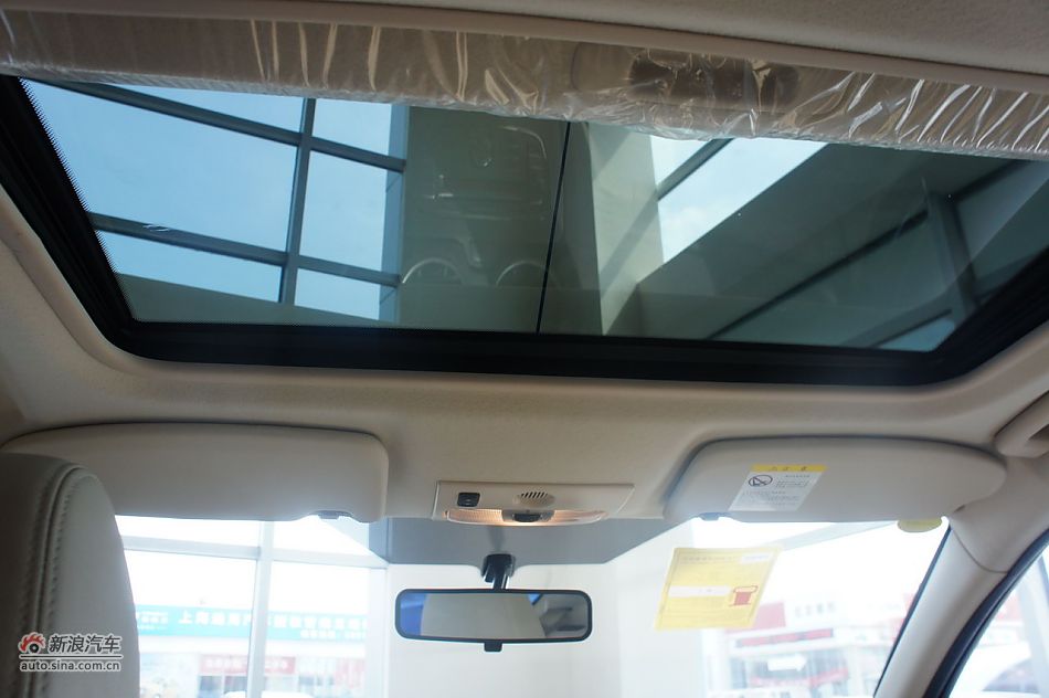 2011款福克斯两厢1.8自动时尚型内饰及细节