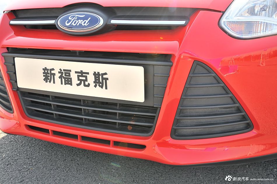 2012款福特新福克斯