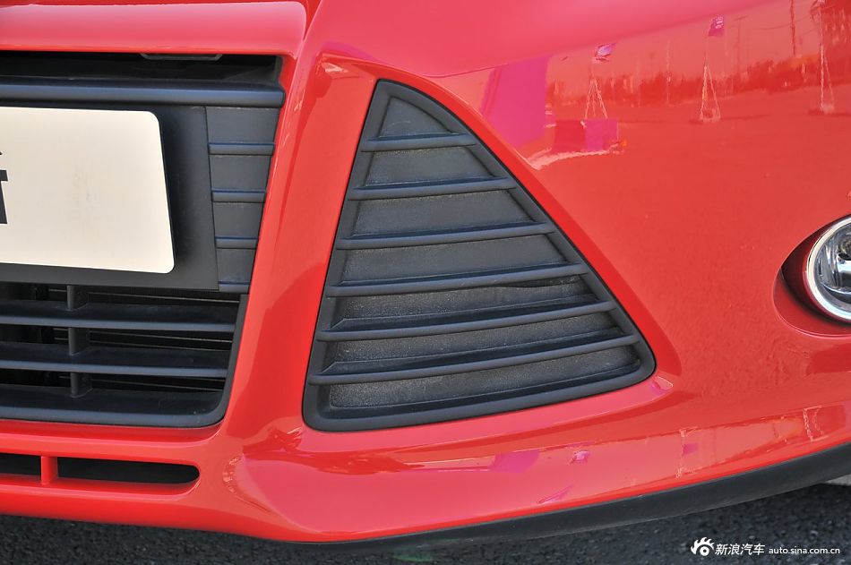 2012款福特新福克斯