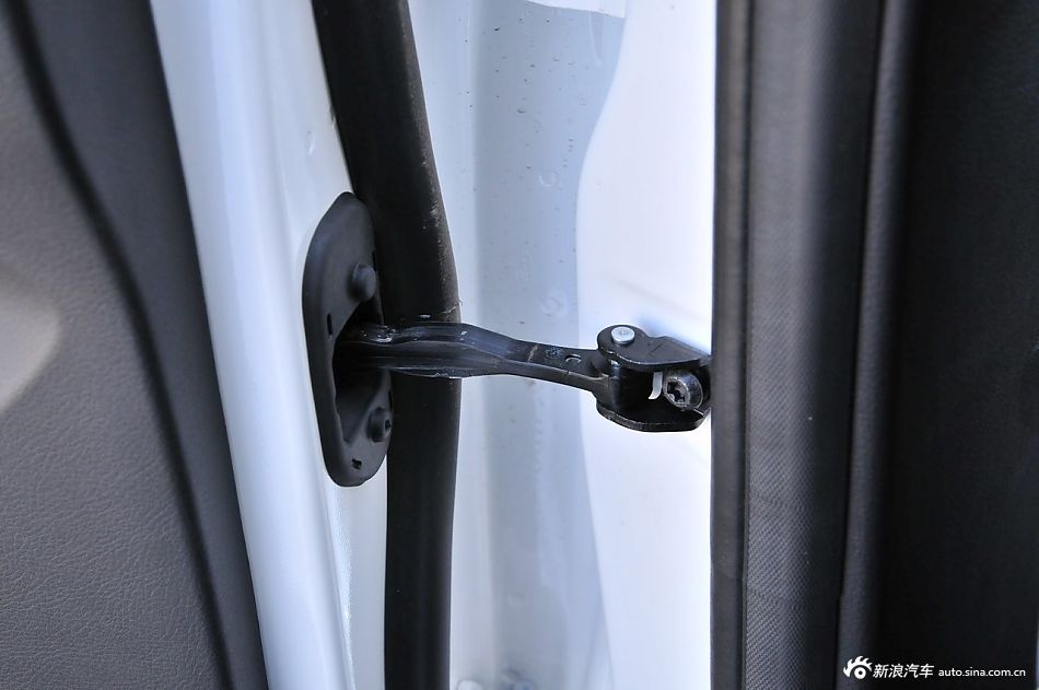 2012款福特新福克斯