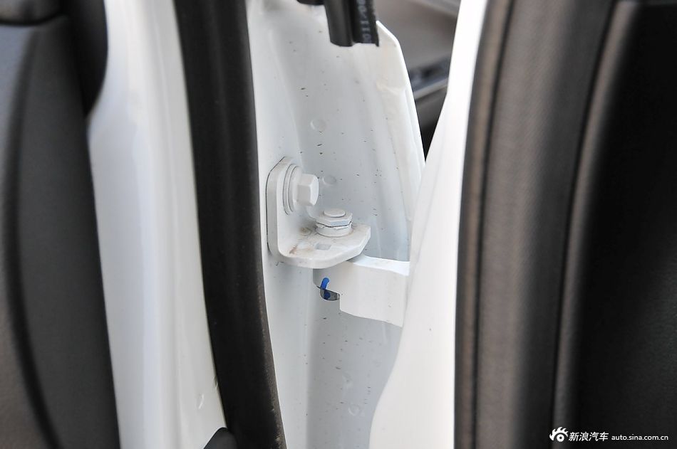 2012款福特新福克斯