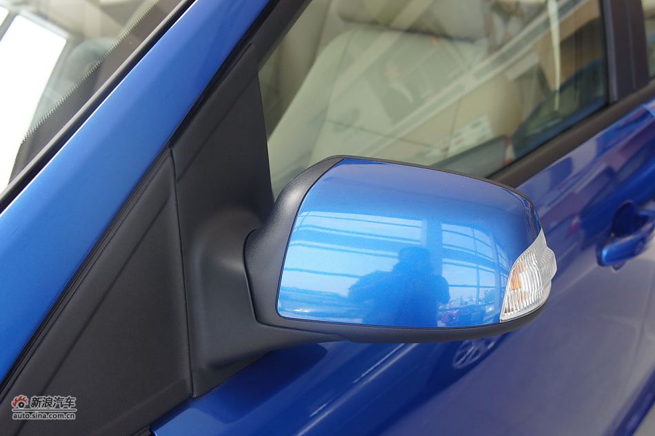 2011款福克斯两厢1.8自动时尚型外观及细节