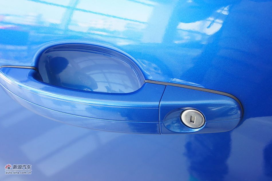 2011款福克斯两厢1.8自动时尚型外观及细节