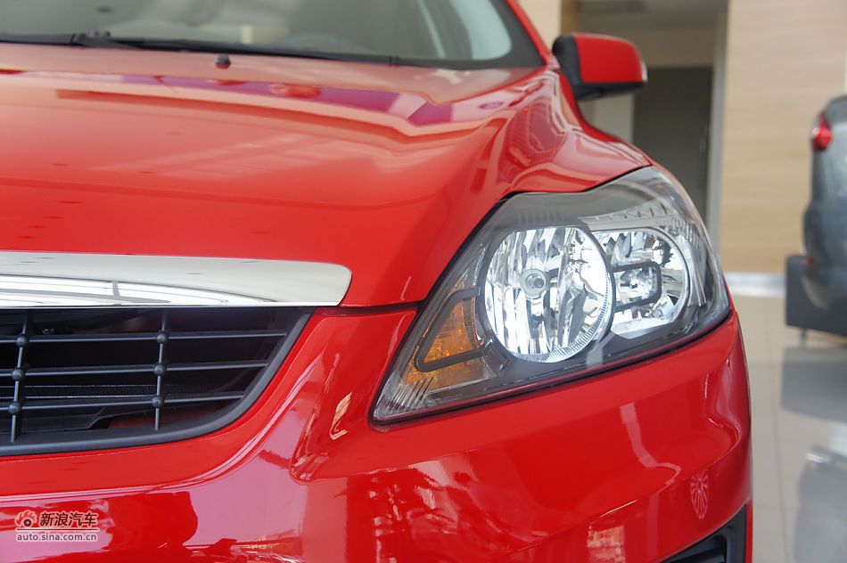 2011款福克斯两厢1.8手动舒适型外观及细节
