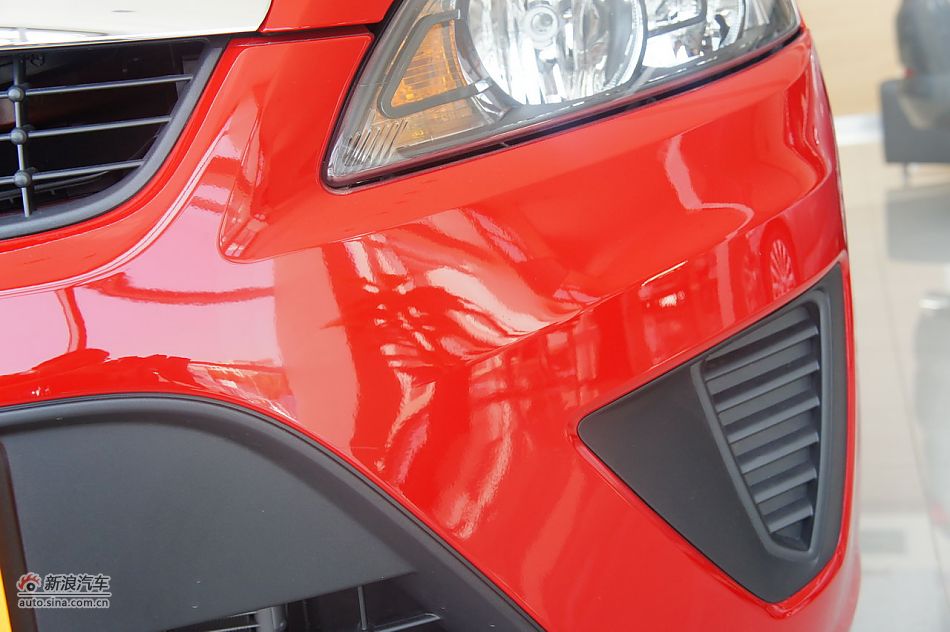 2011款福克斯两厢1.8手动舒适型外观及细节