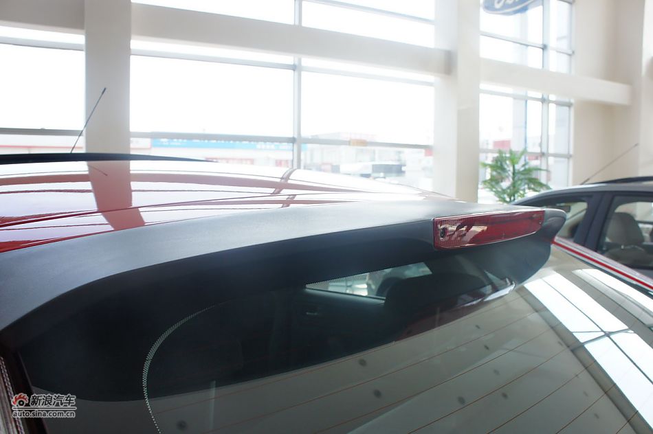 2011款福克斯两厢1.8手动舒适型外观及细节