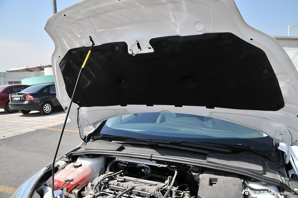 2012款福特新福克斯