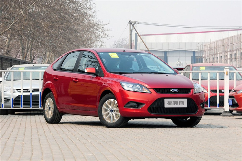 两厢 2013款 1.8L AT 基本型 外观