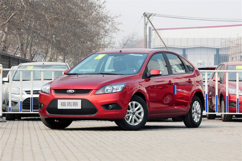 两厢 2013款 1.8L AT 基本型 外观