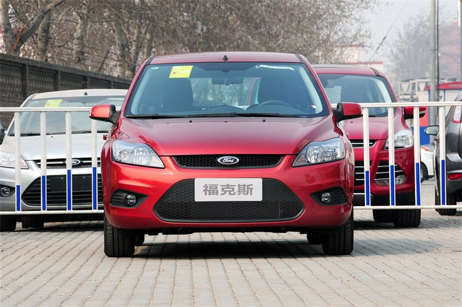 两厢 2013款 1.8L AT 基本型 外观