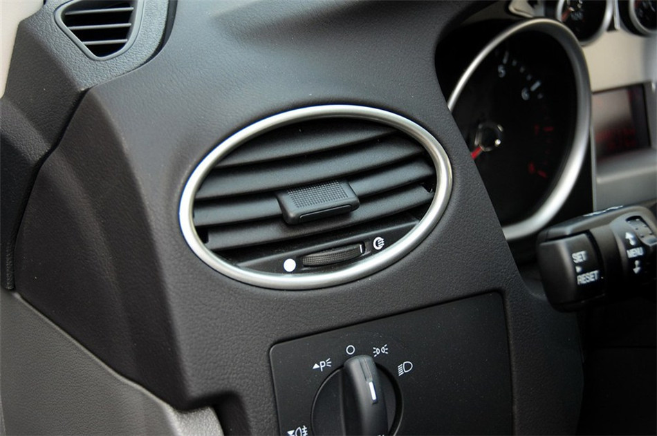 两厢 2013款 1.8L AT 基本型 内饰