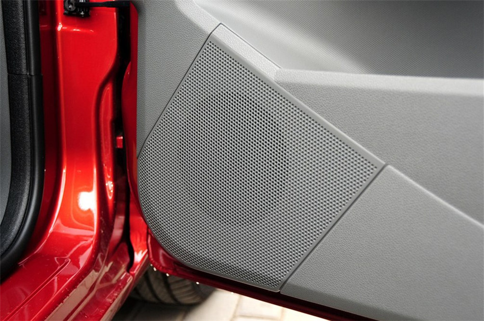 两厢 2013款 1.8L AT 基本型 座椅空间