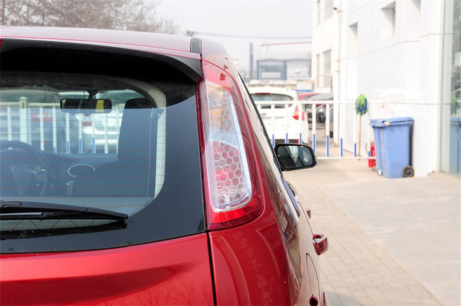 两厢 2013款 1.8L AT 基本型 其他