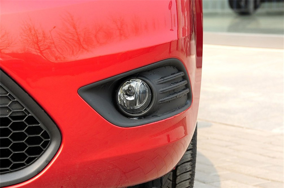 两厢 2013款 1.8L AT 基本型 其他