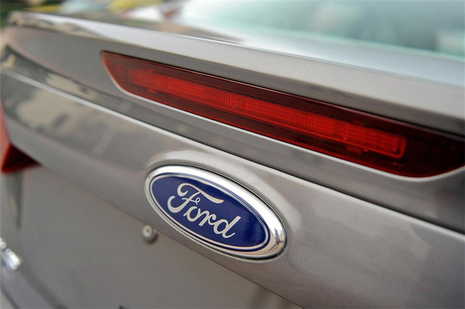 三厢 2012款 2.0L AT 旗舰型 其他