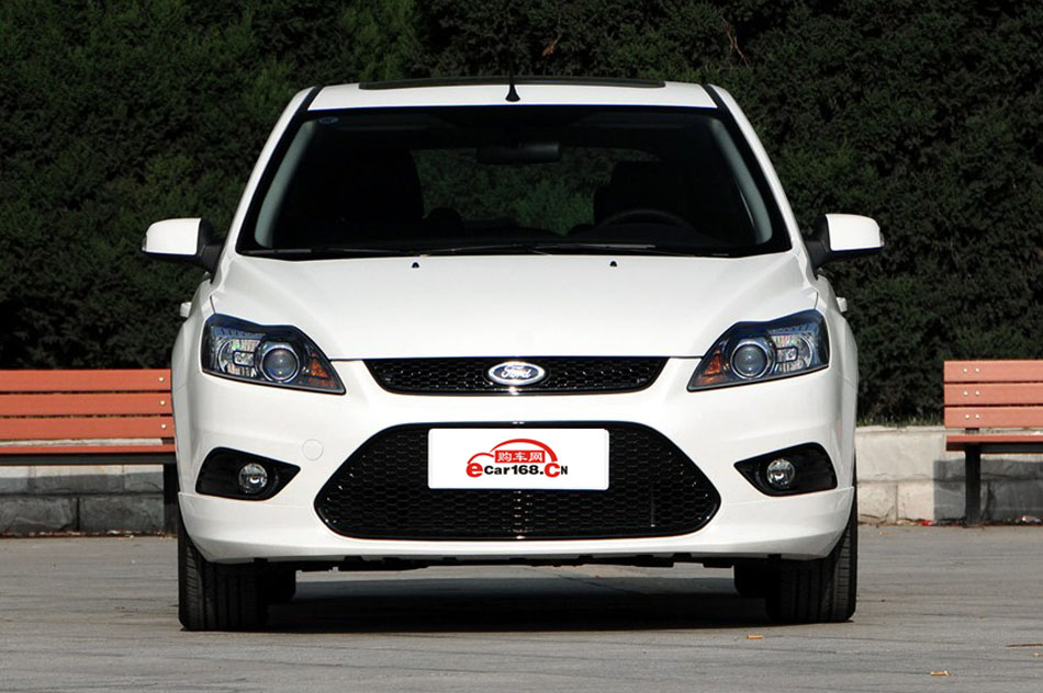 2014款 两厢经典 1.8L 自动酷白典藏版 外观