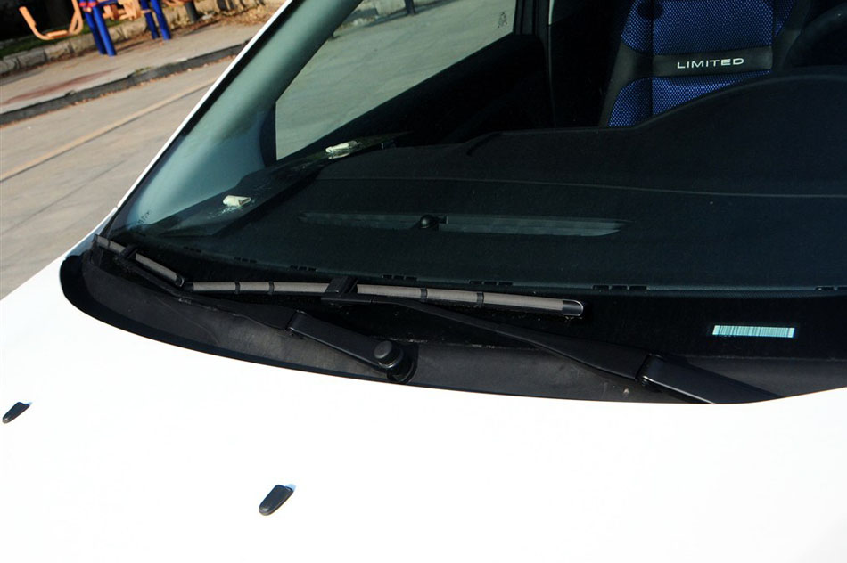 2014款 两厢经典 1.8L 自动酷白典藏版 其他