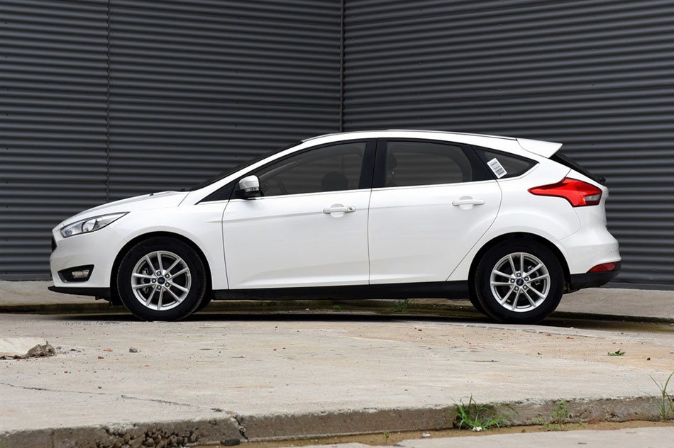 2015款 两厢 1.5L GTDi 自动精英型 外观