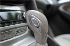 三厢 2012款 2.0L AT 旗舰型 内饰
