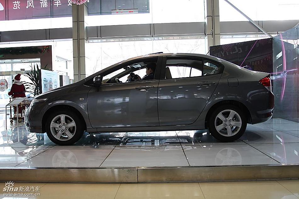 广州本田CITY锋范到店实拍