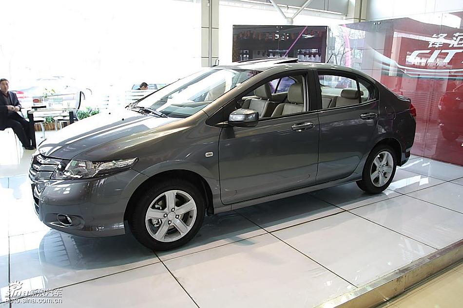 广州本田CITY锋范到店实拍