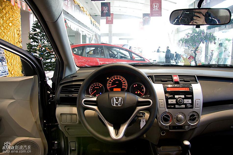 广州本田CITY锋范到店实拍