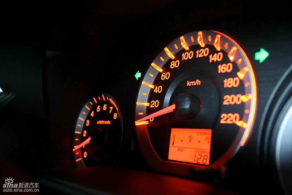 CITY锋范1.8升自动挡车型内饰及细节