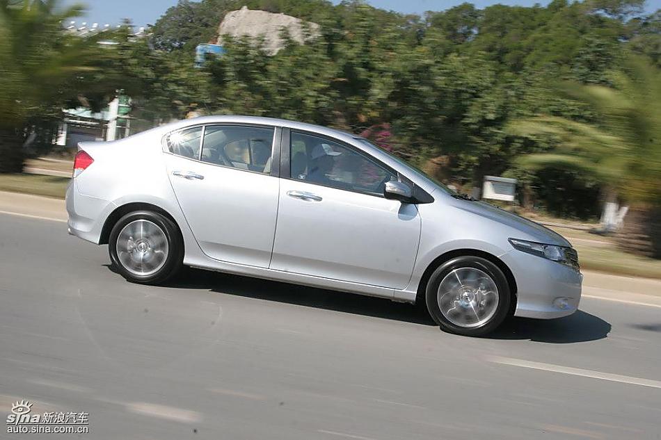 CITY锋范公路动态