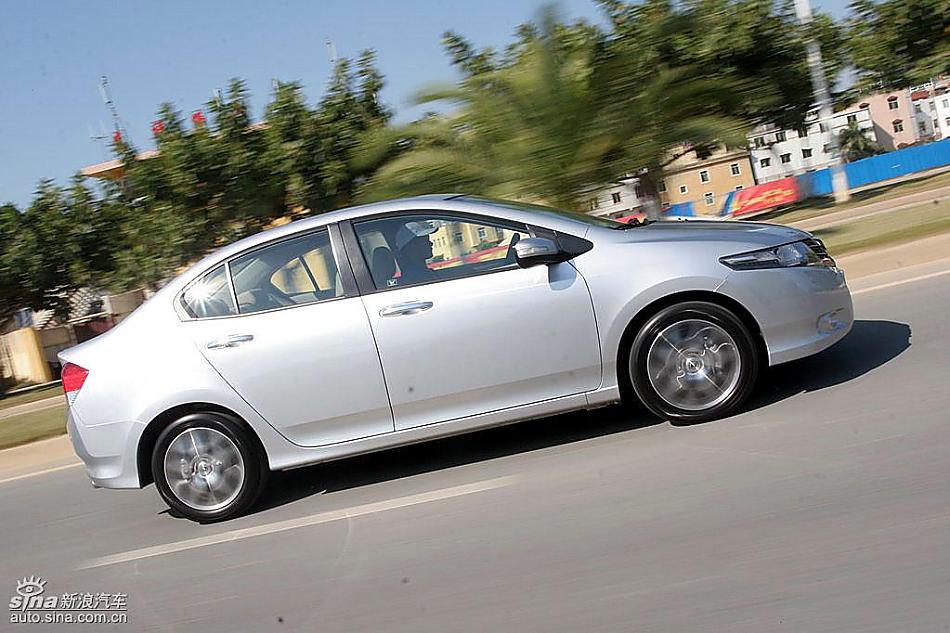 CITY锋范公路动态