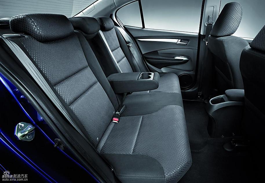 本田第三代思迪官方图片