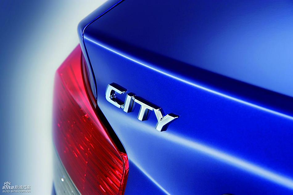 本田第三代思迪官方图片