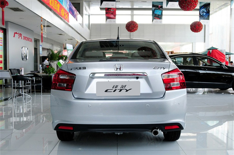 2012款锋范1.8L自动旗舰版