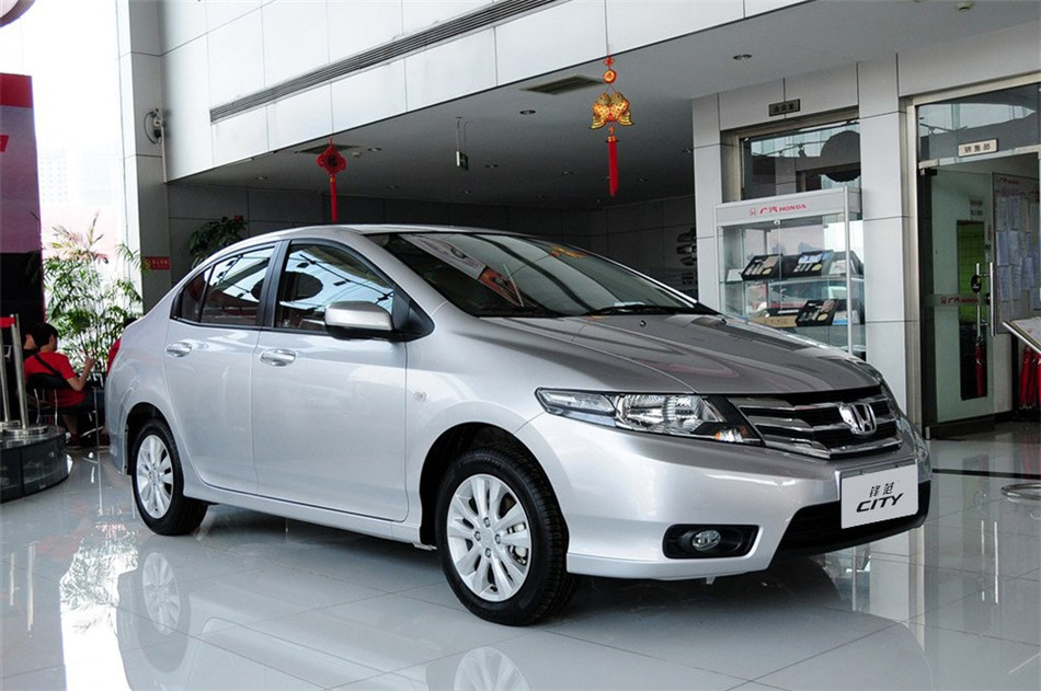 2012款锋范1.8L自动旗舰版