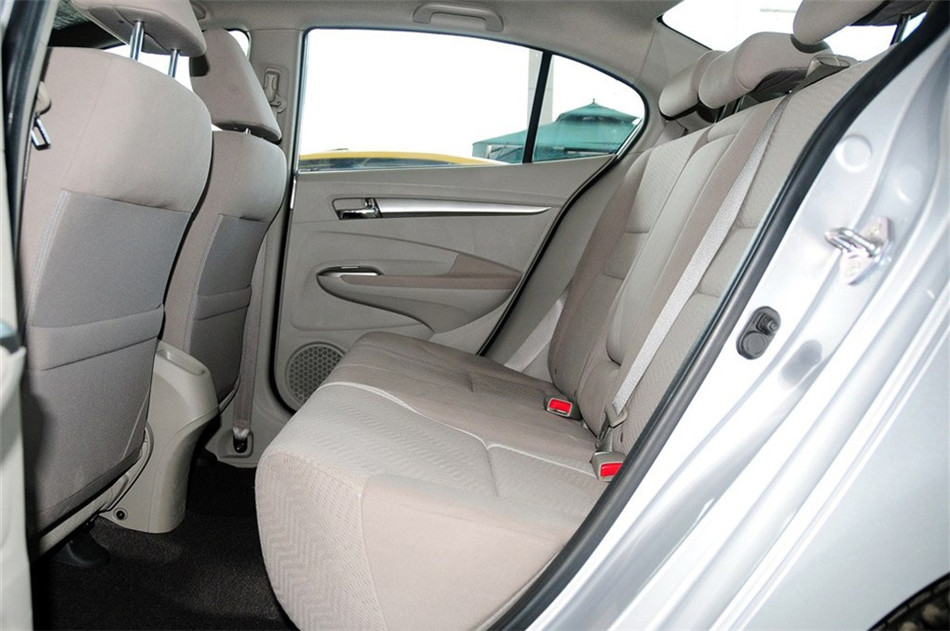 2012款锋范1.8L自动旗舰版