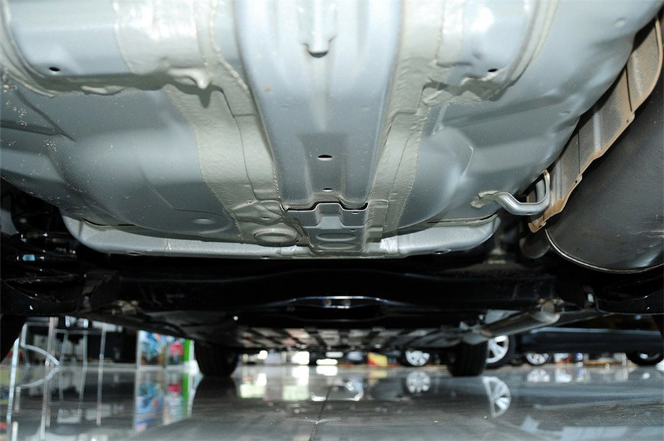 2012款锋范1.8L自动旗舰版