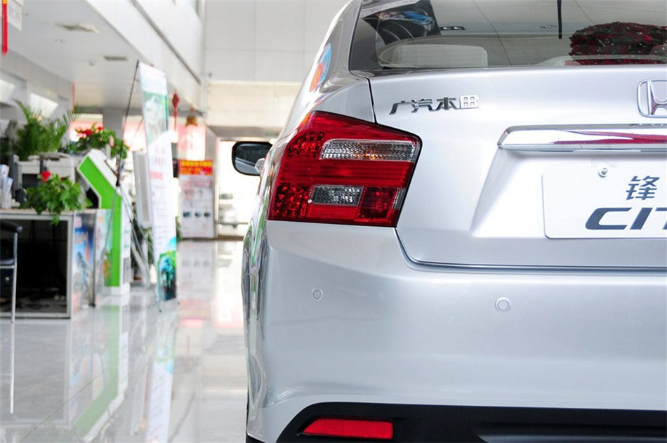 2012款锋范1.8L自动旗舰版