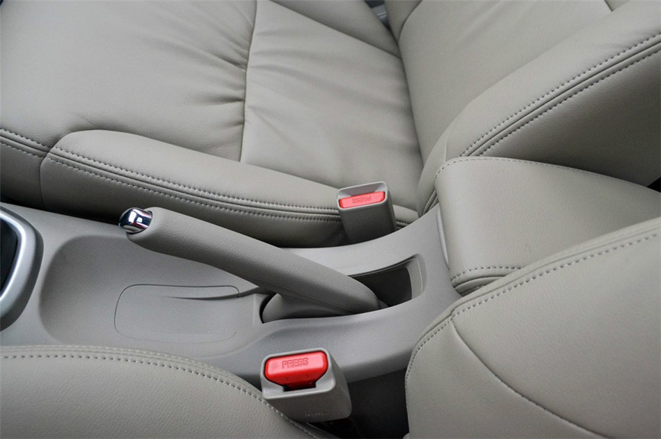 2012款锋范1.5L手动精英品致版