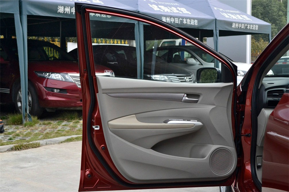 2012款锋范1.5L手动精英品致版