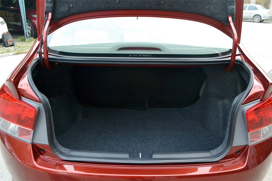 2012款锋范1.5L手动精英品致版