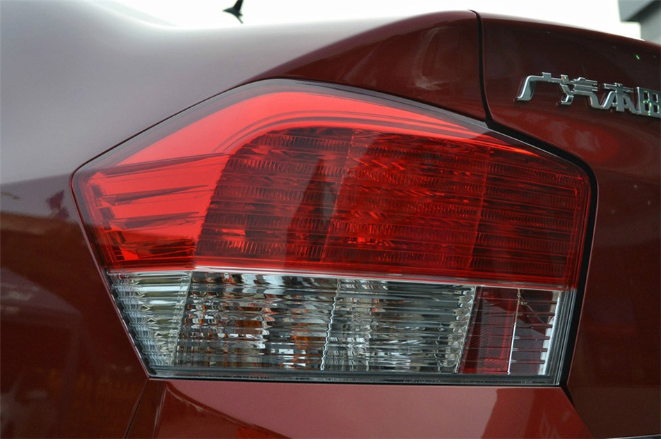 2012款锋范1.5L手动精英品致版