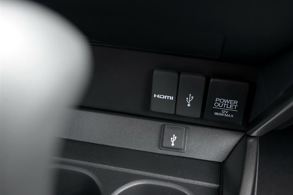 2015款 1.5L CVT旗舰版 内饰