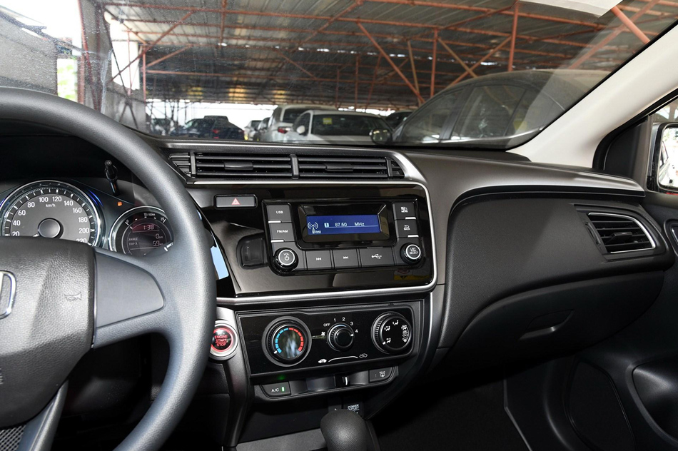 2018款 1.5L CVT型动Pro版 内饰