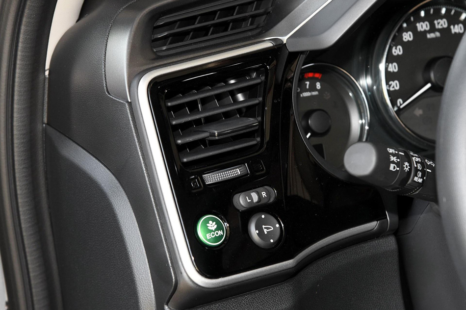 2018款 1.5L CVT型动Pro版 内饰