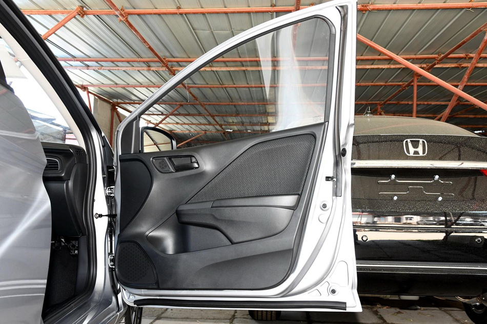 2018款 1.5L CVT型动Pro版 座椅空间