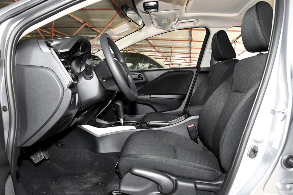 2018款 1.5L CVT型动Pro版 座椅空间