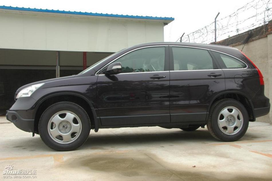 CR-V2.0两驱都市版自动挡外观