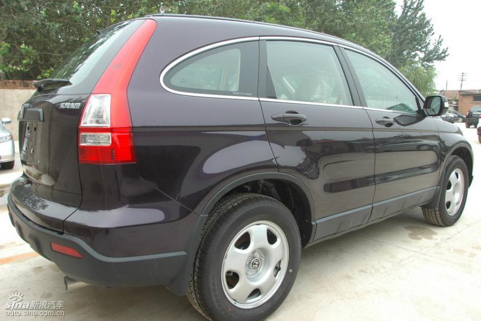 CR-V2.0两驱都市版自动挡外观