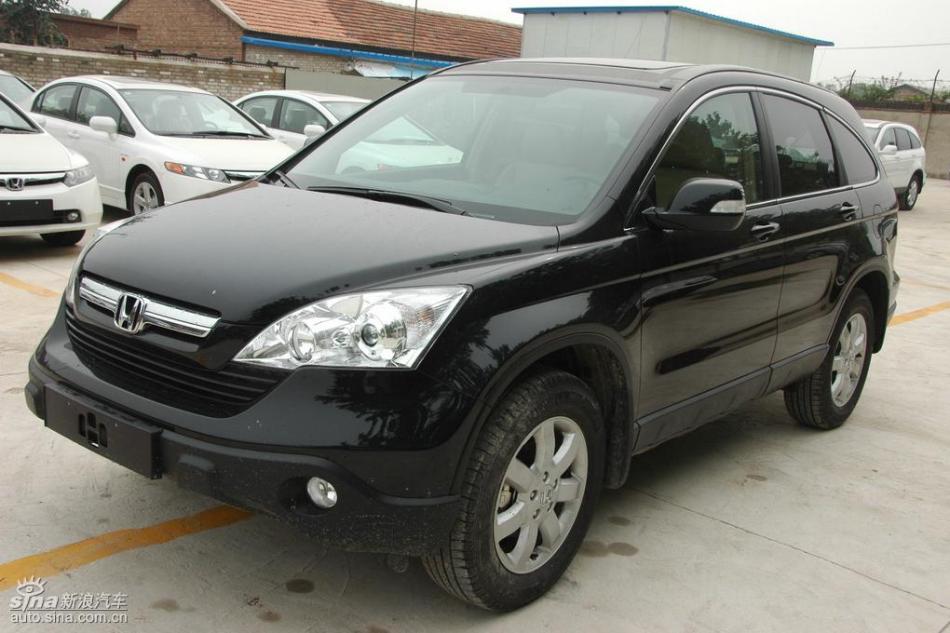 CR-V2.4豪华版AT外观