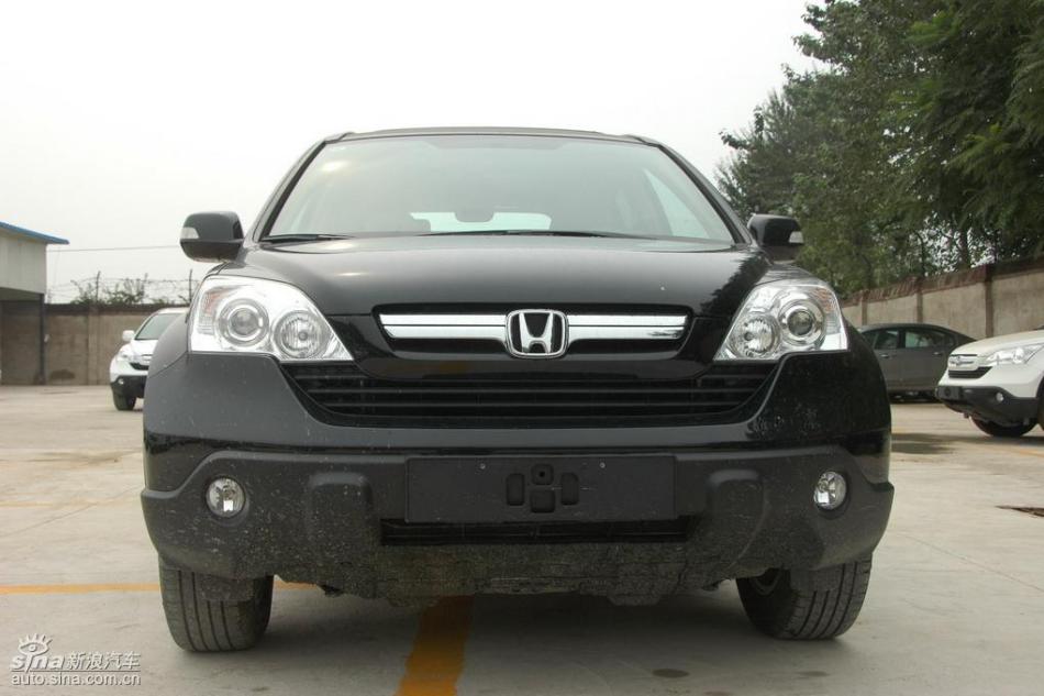 CR-V2.4豪华版AT外观